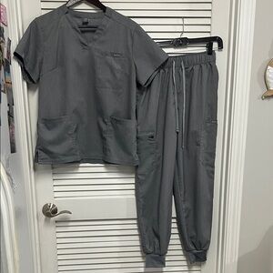 Silver Gray Scrub Set with Pockets